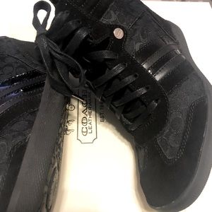 Coach Alara Signature Wedge Shoes Suede Size 7.5M